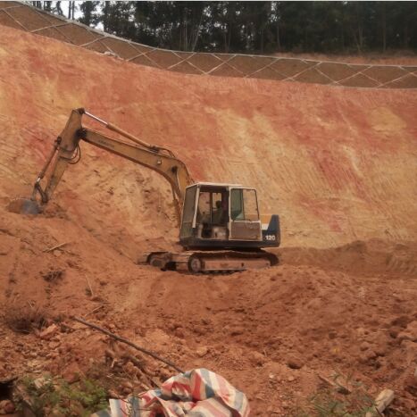 邊坡支護施工(錨桿+預(yù)應(yīng)力錨索+掛網(wǎng)噴錨+噴播)